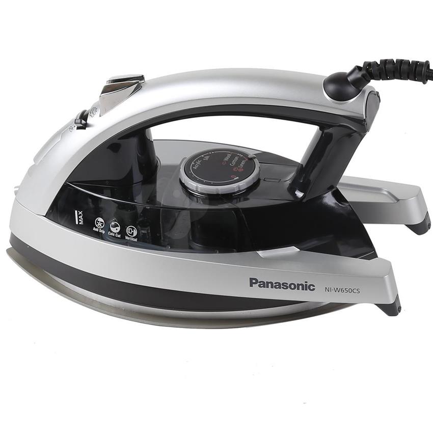 Bàn Là Hơi Nước Panasonic NI-W650CSLRA 