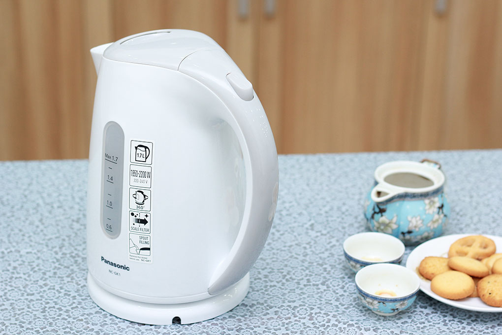 Ấm siêu tốc Panasonic NC-GK1WRA 1.7 lít