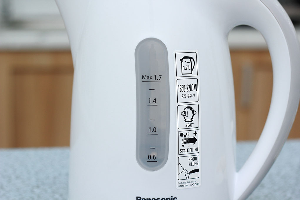 Ấm siêu tốc Panasonic NC-GK1WRA 1.7 lít