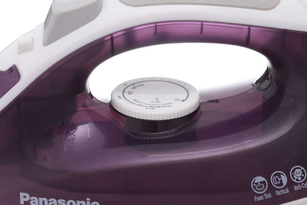 Bàn là hơi nước Panasonic NI-M300TVRA