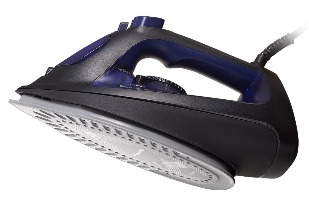 Bàn là hơi nước Panasonic NI-U600CARA 2300W